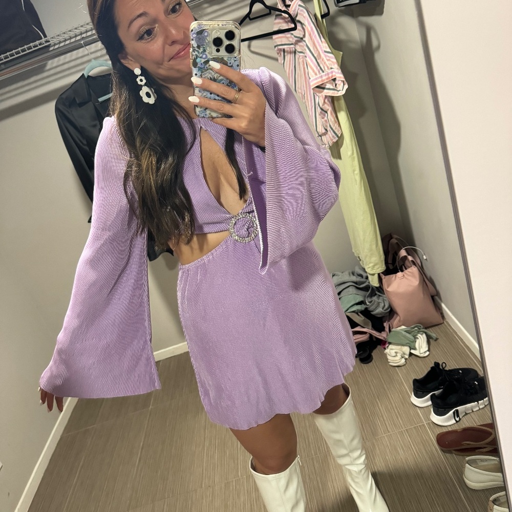 Hello Molly Bell Sleeve 70's dress